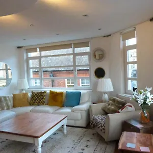 https://lovely-2-bed-flat-in-the-very-centre-of-newcastle.hotels-newcastle-upon-tyne.com